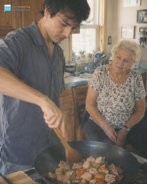 HE CLEANED A FORGOTTEN OLD WOMAN’S HOUSE FOR MONTH…